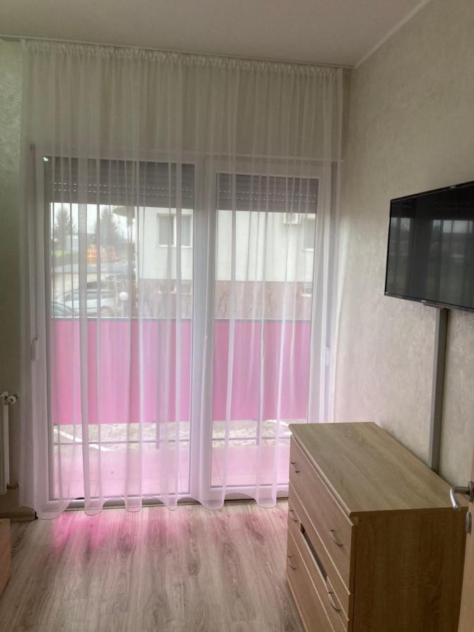 Bhoeme Apartament Nagyvárad Kültér fotó