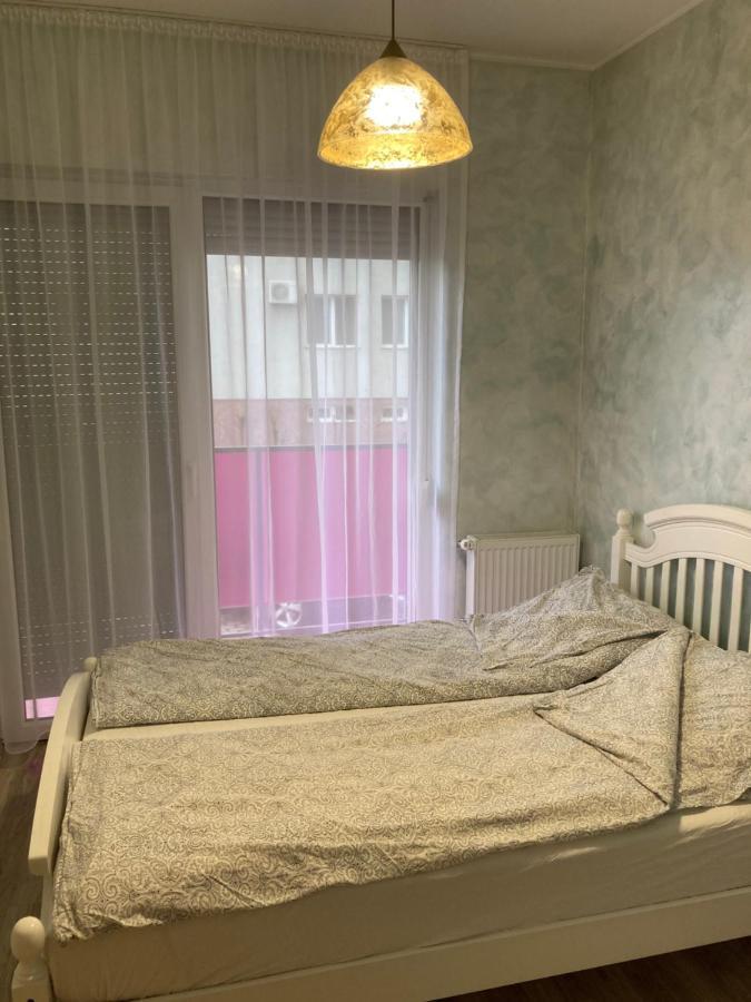 Bhoeme Apartament Nagyvárad Kültér fotó