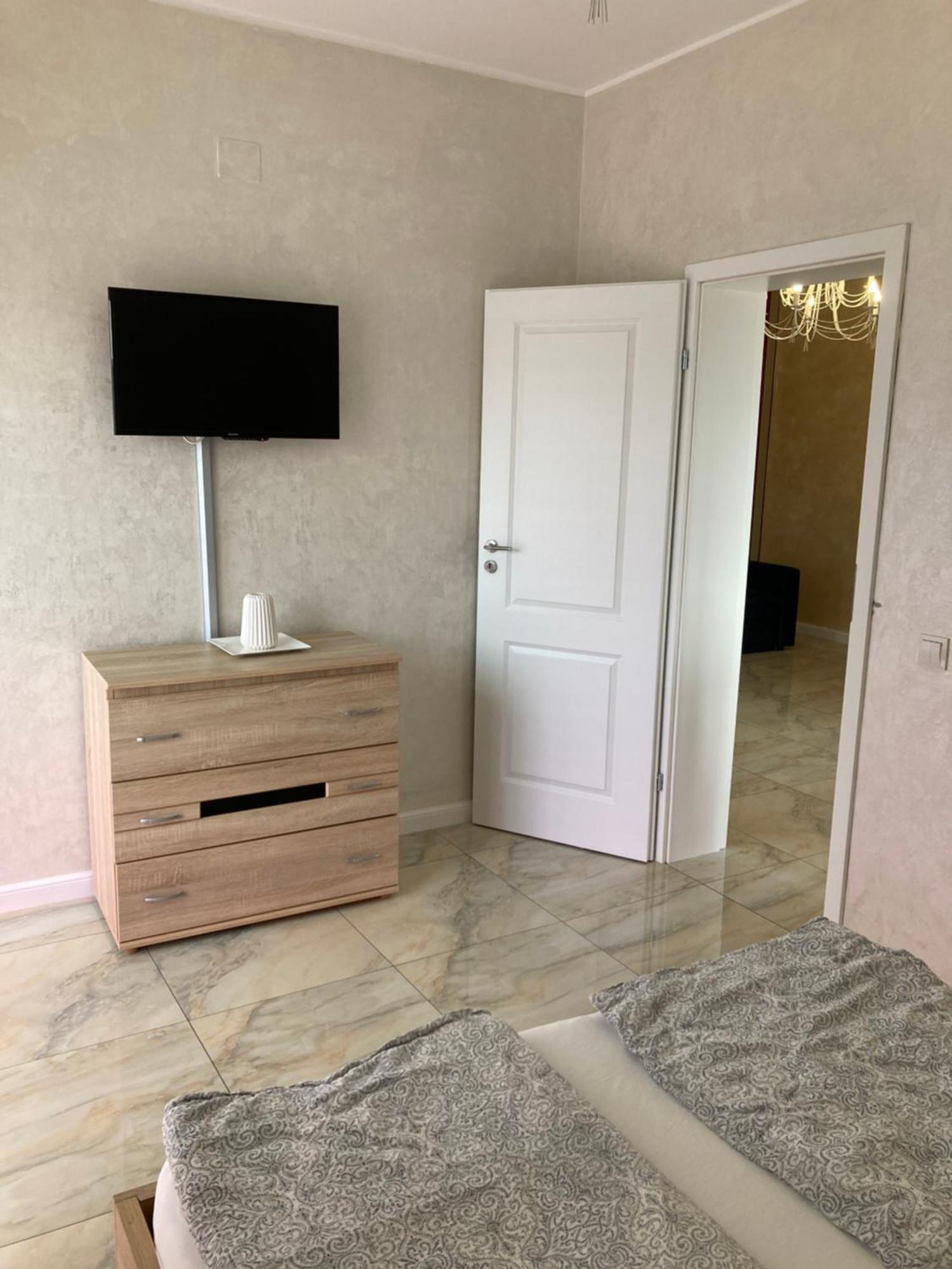 Bhoeme Apartament Nagyvárad Kültér fotó