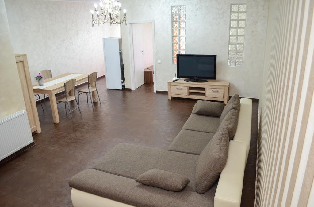 Bhoeme Apartament Nagyvárad Kültér fotó