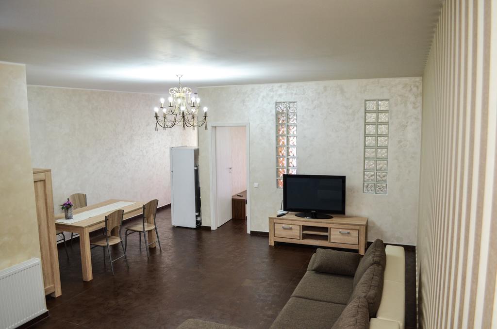 Bhoeme Apartament Nagyvárad Kültér fotó